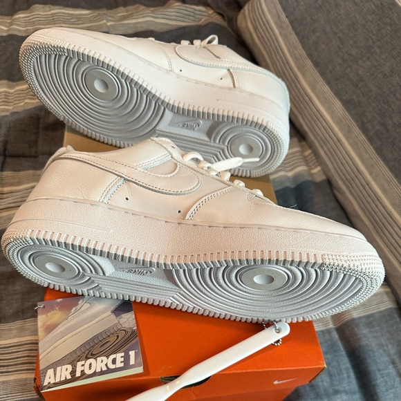 Nike Air Force 1 ‘Color of the Month’ White LIKE NEW - Picture 6 of 13